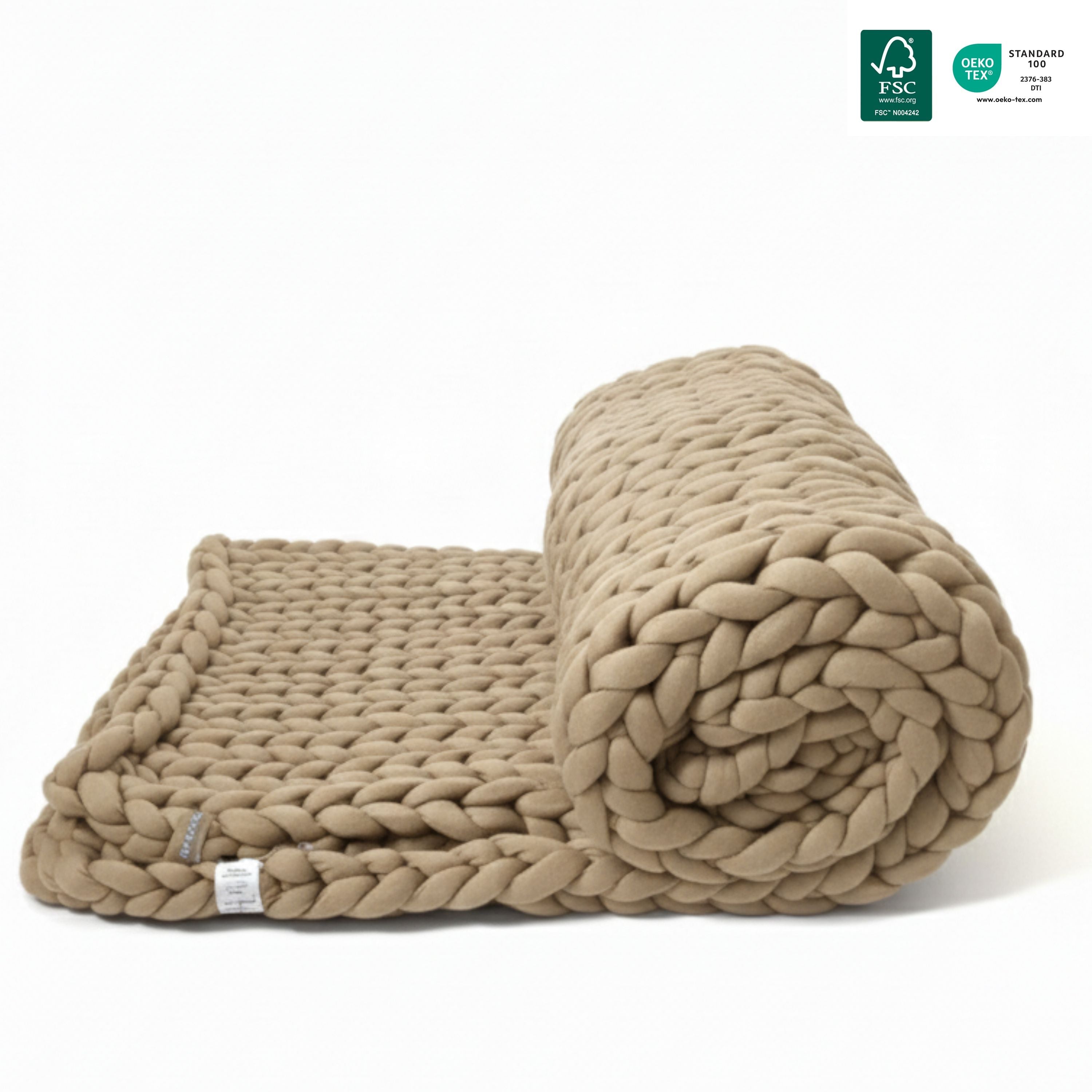 Handstickat tyngdtäcke – Skickas 1–9 dec.