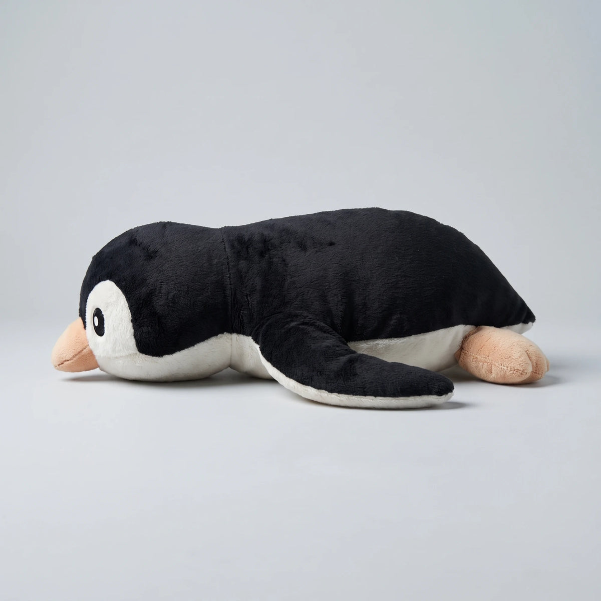 Weighted penguin seen from the side